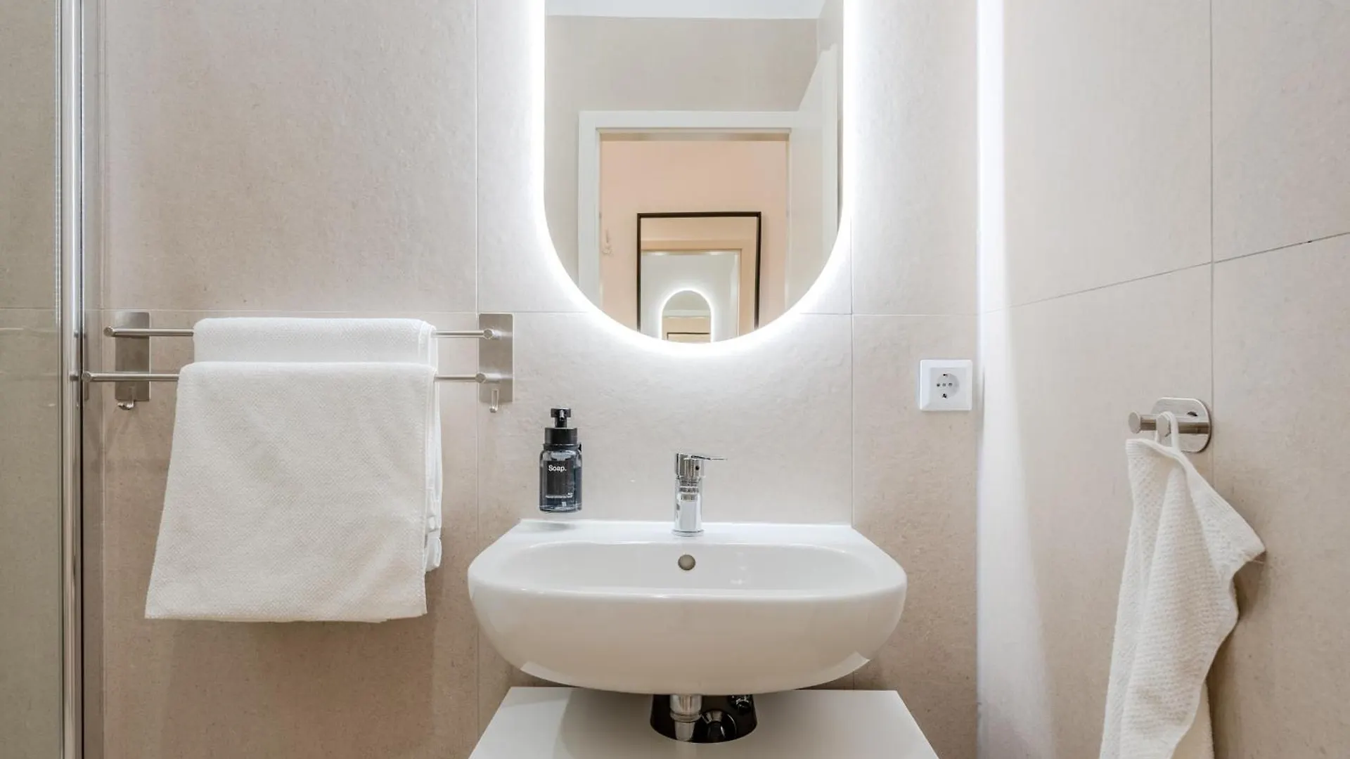 דירות The Luxe Loft ברלין